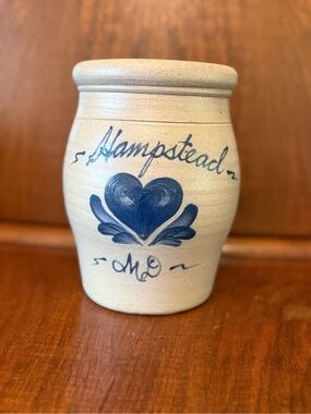 VTG 1992 Rowe Pottery Hampstead MD Custom Heart Salt Glaze Crock